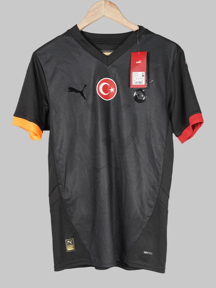 Galatasaray Fourth Shirt 2025/26 Mario JR 99 BNWT (S)