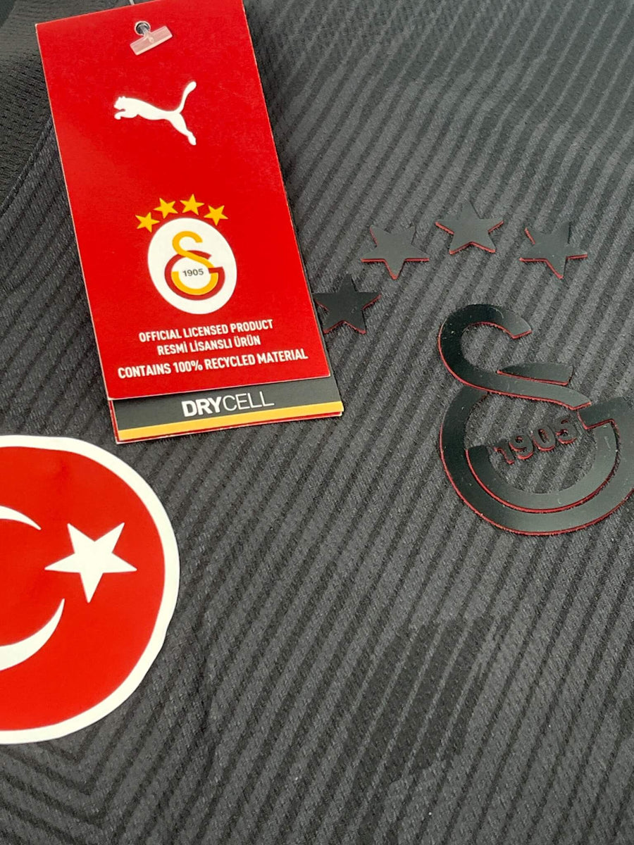 Galatasaray Fourth Shirt 2025/26 Mario JR 99 BNWT (S)
