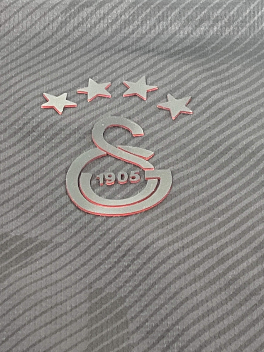 Galatasaray Fourth Shirt 2025/26 Mario JR 99 BNWT (S)