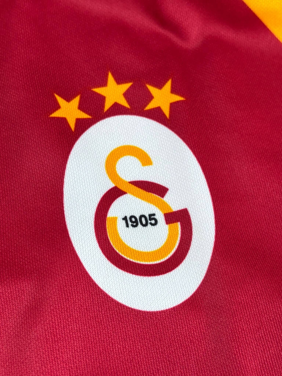 Galatasaray Home Shirt 2007/8 BNWT U.Karan 99 (L)