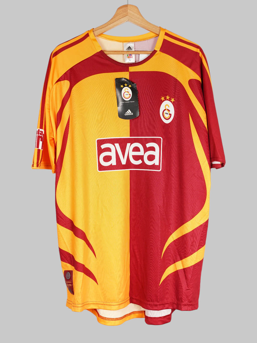 Galatasaray Home Shirt 2007/8 BNWT U.Karan 99 (L)