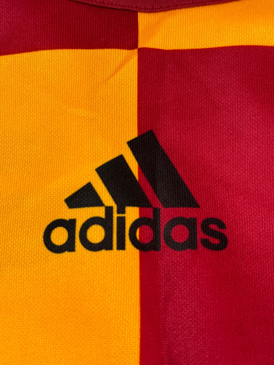 Galatasaray Home Shirt 2007/8 BNWT U.Karan 99 (L)