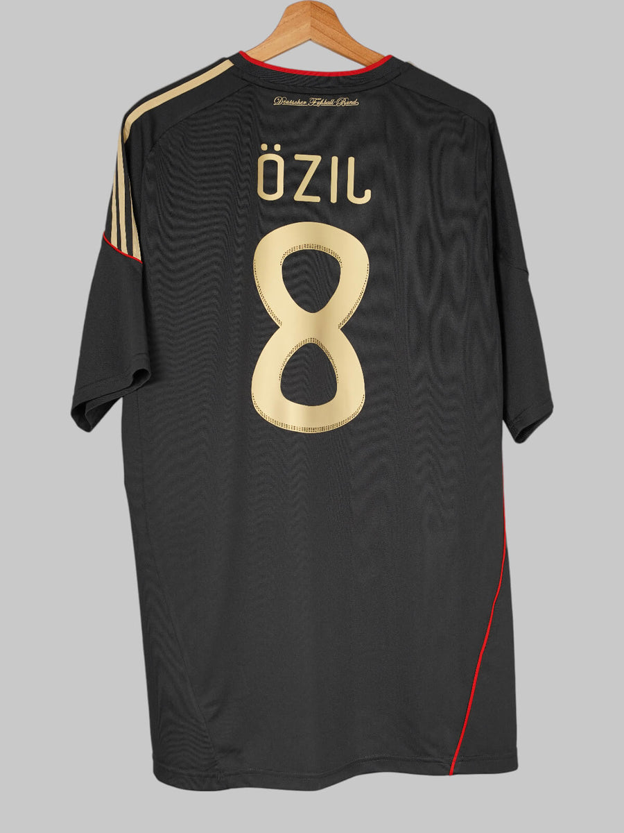 Germany Away Shirt 2010/11 Ozil 8 (XL)