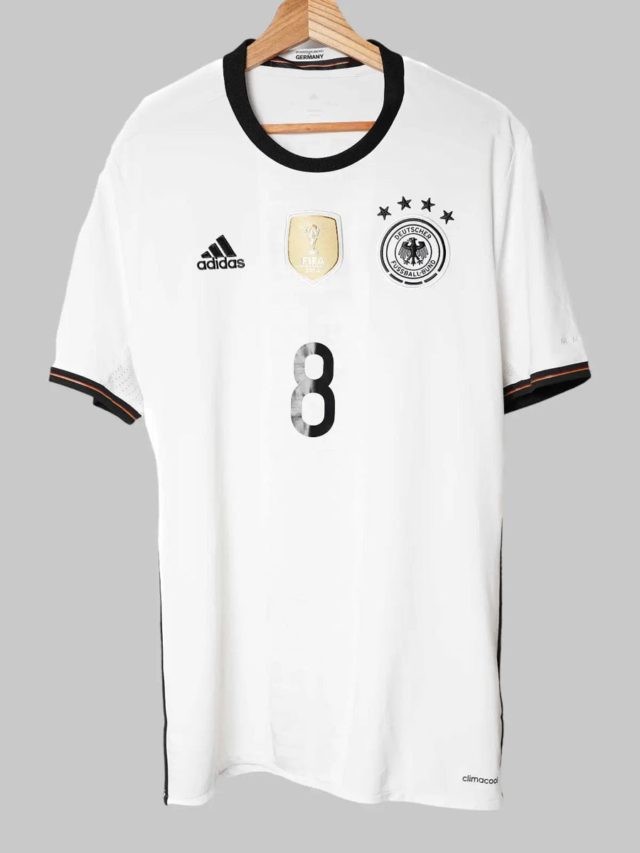 Germany Home Shirt 2015/16 Özil 8 (L)