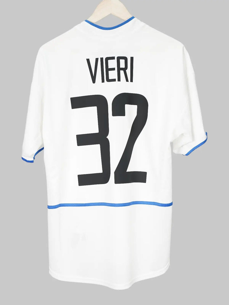 Inter Milan Away Shirt 2002/4 Vieri 32 (M)