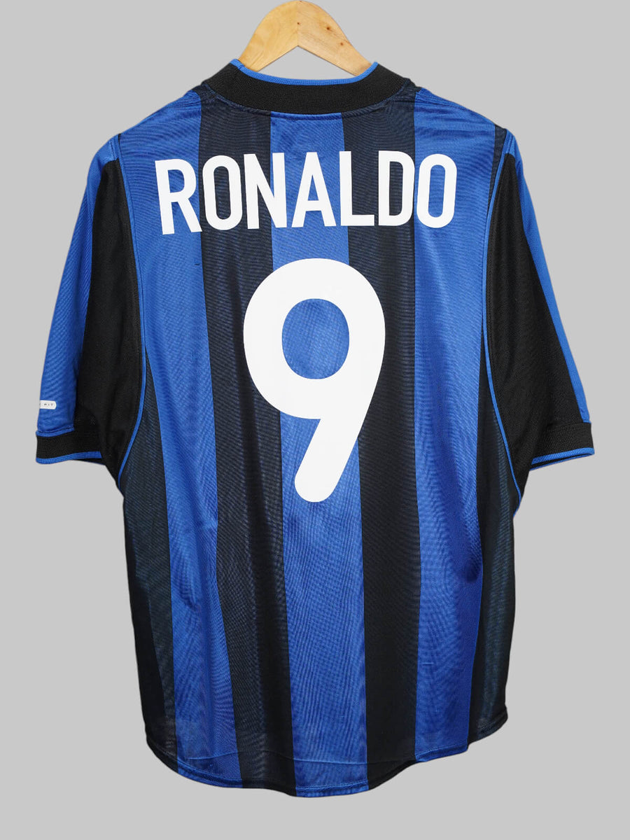 Inter Milan Home Shirt 2000/1 Ronaldo 9 (M)