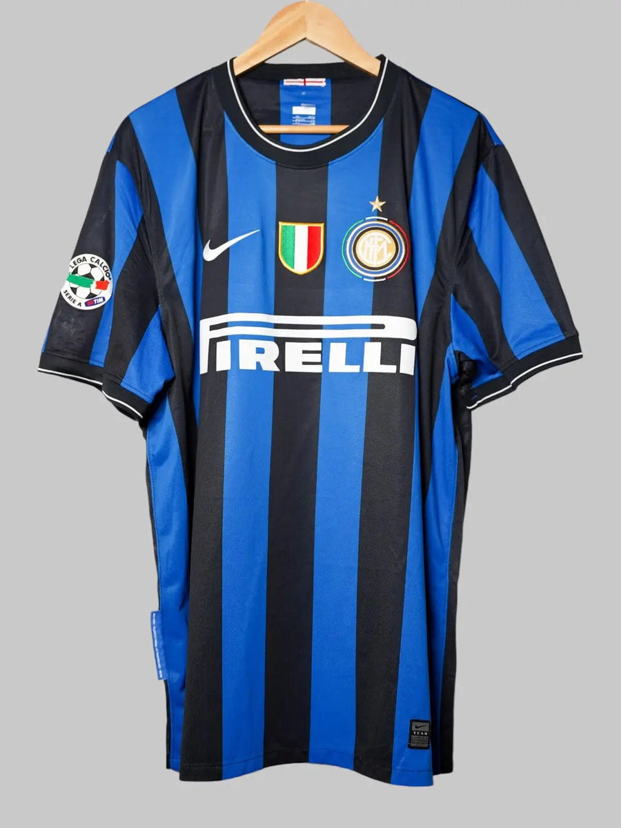 Inter Milan Home Shirt 2009/10 Milito 22 (XXL)