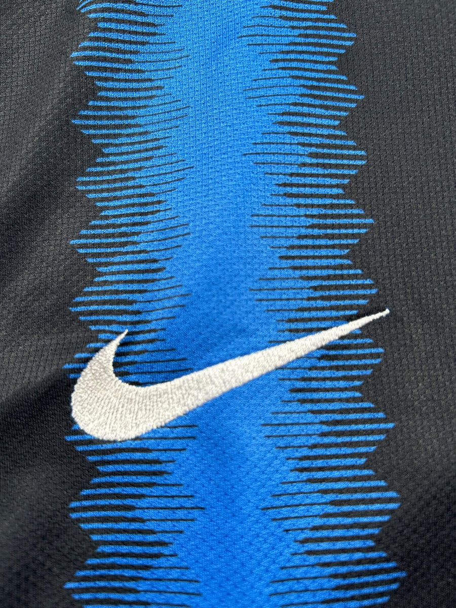 Inter Milan Home Shirt 2010/11 Balotelli 45 (M)