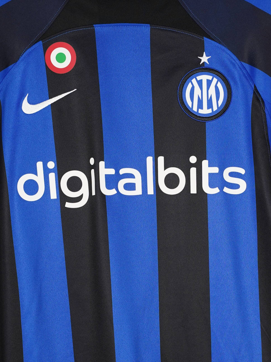 Inter Milan Home Shirt 2022/23 Lautaro 10 (M)