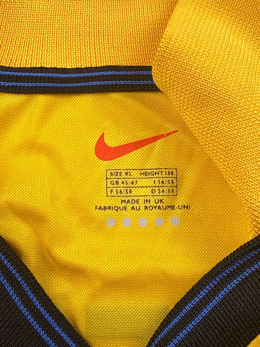Inter Milan Third Shirt 1999/00 Vieri 32 (XL)