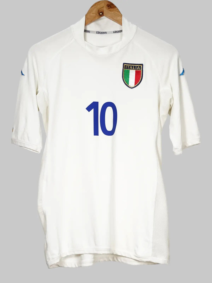 Italy Away Shirt 2002/3 Totti 10 (M)