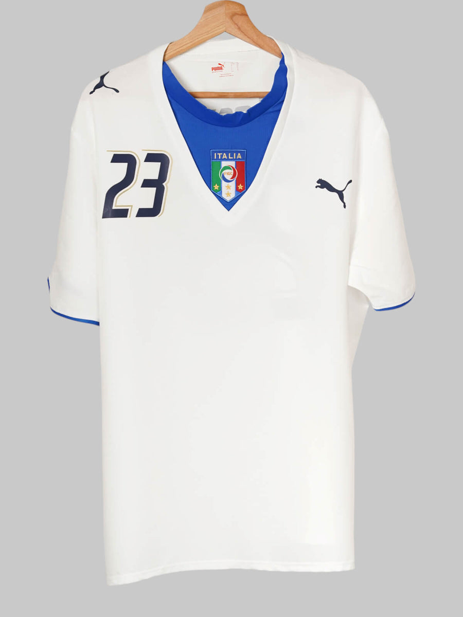 Italy Away Shirt 2006/7 Materazzi 23 (XL)