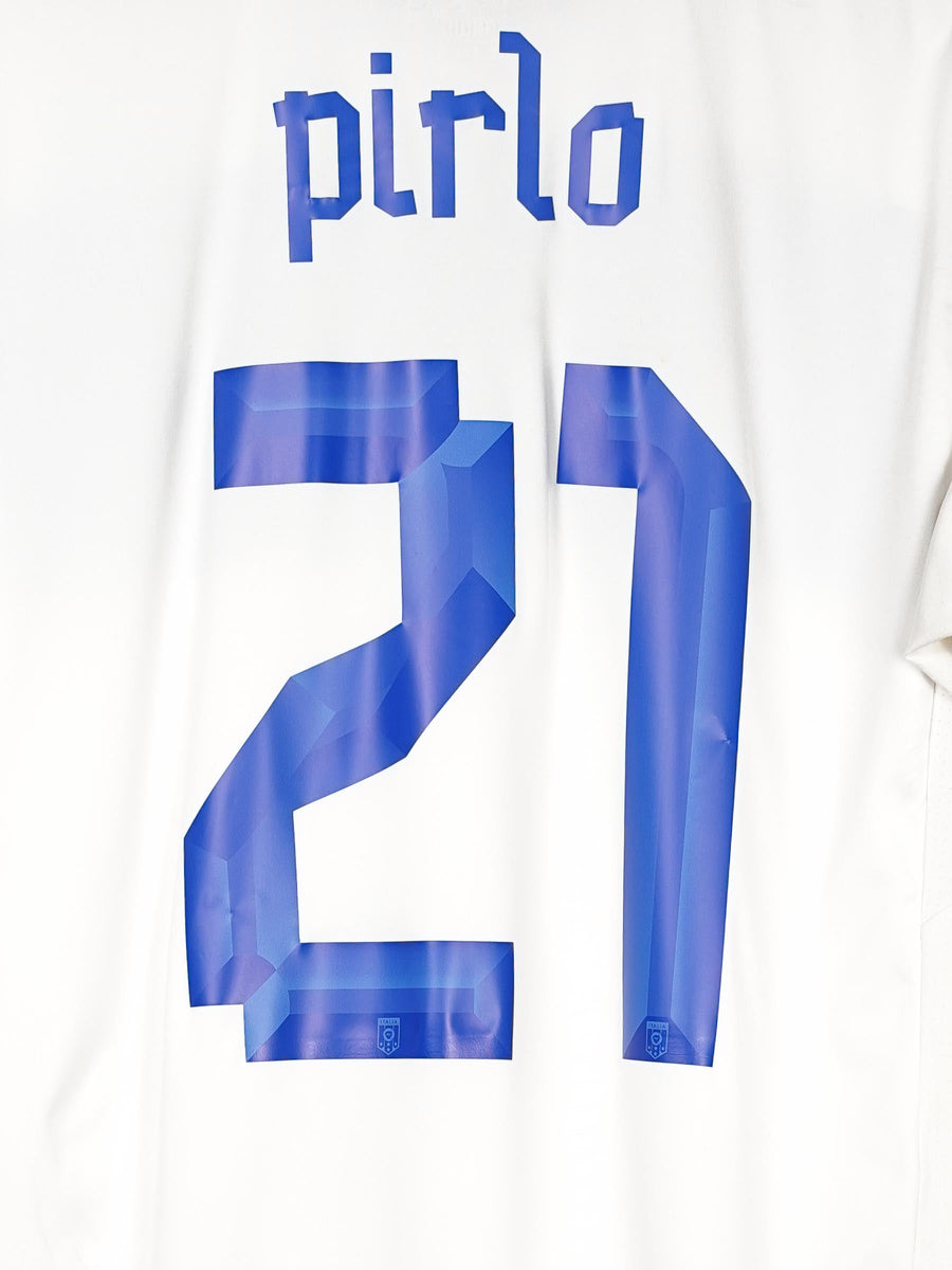 Italy Away Shirt L/S 2012/13 Pirlo 21 (L)