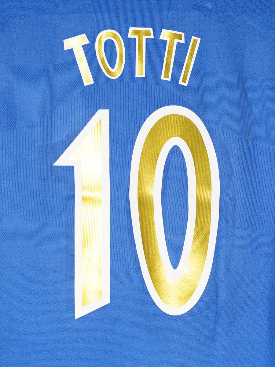 Italy Home Shirt 2003/4 Totti 10 (XL)