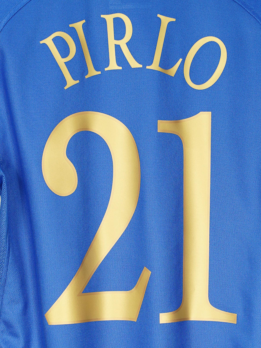 Italy Home Shirt 2004/5 Pirlo 21 (M)