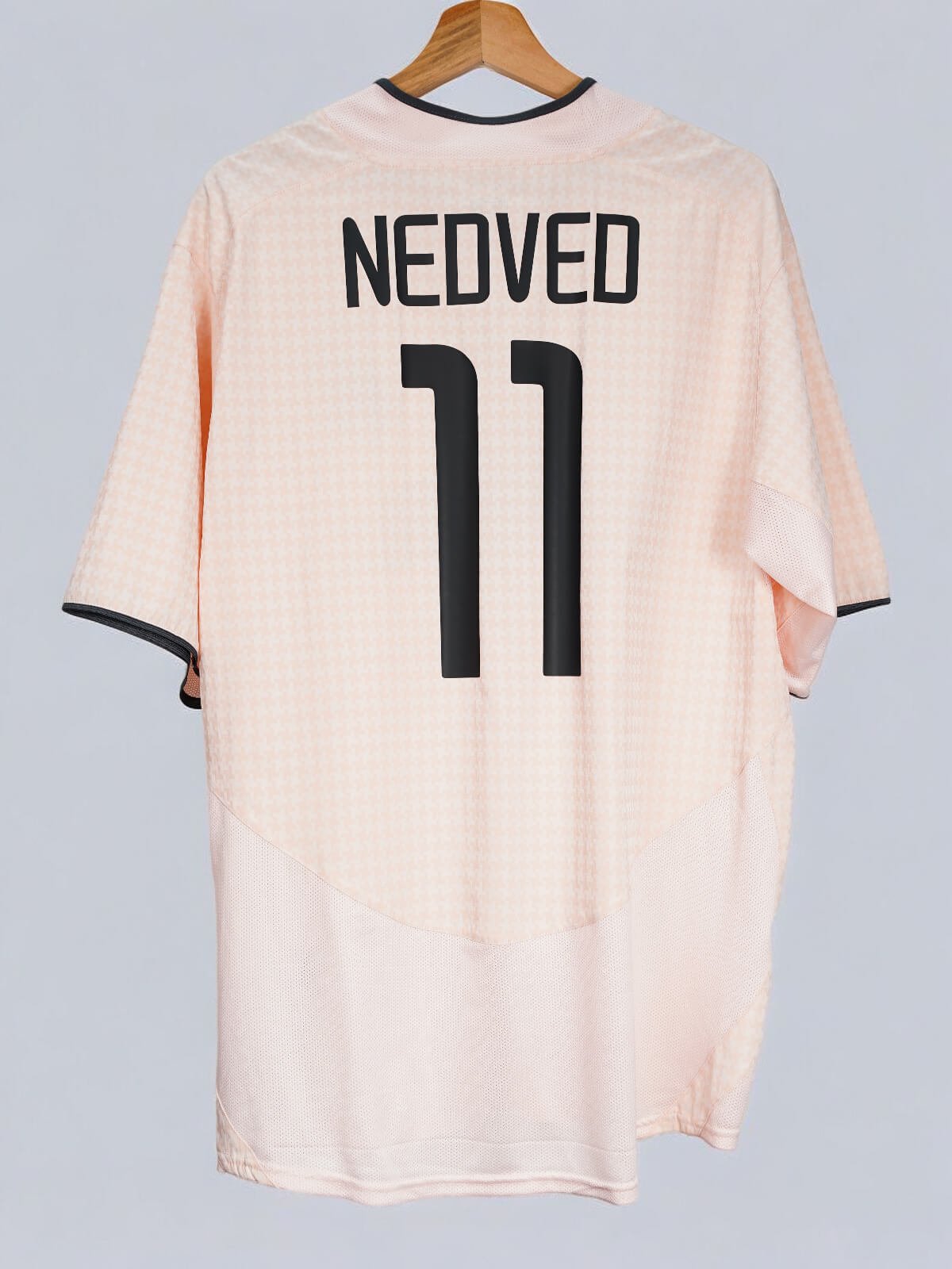 Juventus Away Football Shirt 2003/4 – Nedved – Size Extra Large