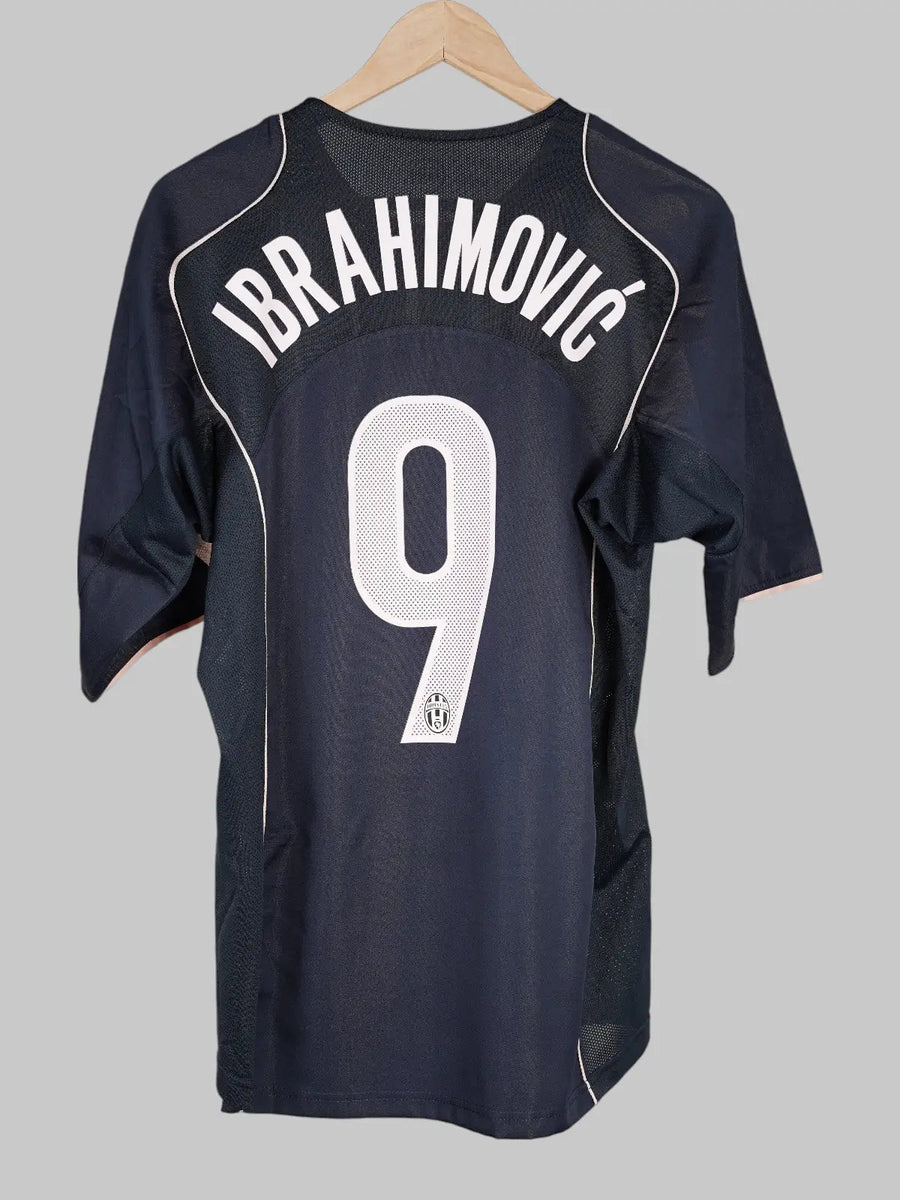 Juventus Away Shirt 2004/5 Ibrahimovic 9 (L)