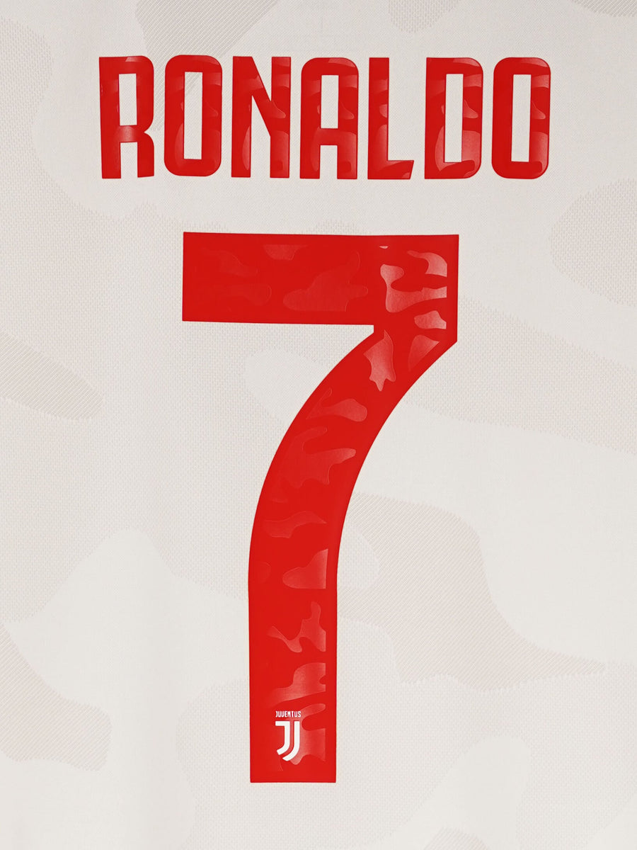 Juventus Away Shirt 2019/20 BNWT Ronaldo 7 (L)