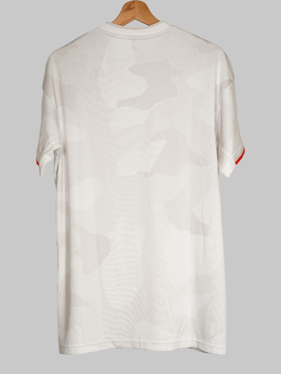 Juventus Away Shirt 2019/20 (M)