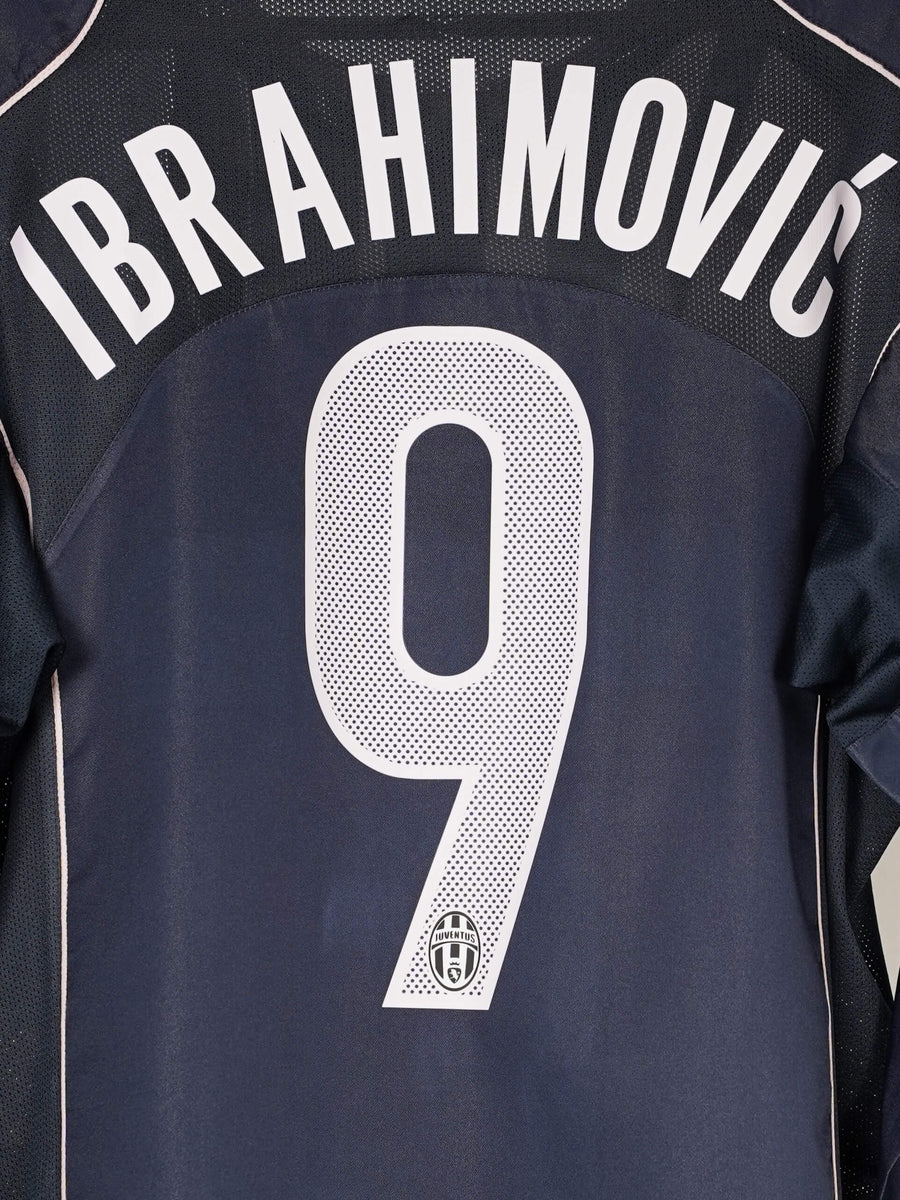 Juventus Away Shirt L/S 2004/5 Ibrahimovic 9 (XL)