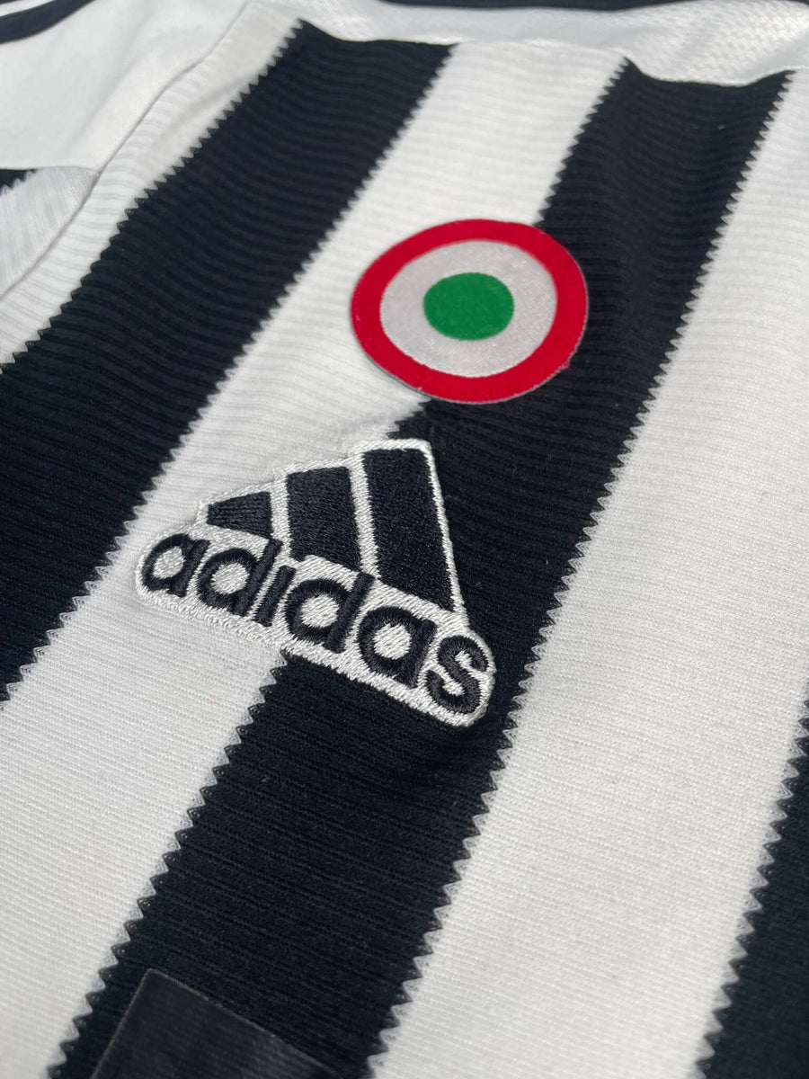 Juventus Home Shirt 2015/16 Pogba 10 (M)