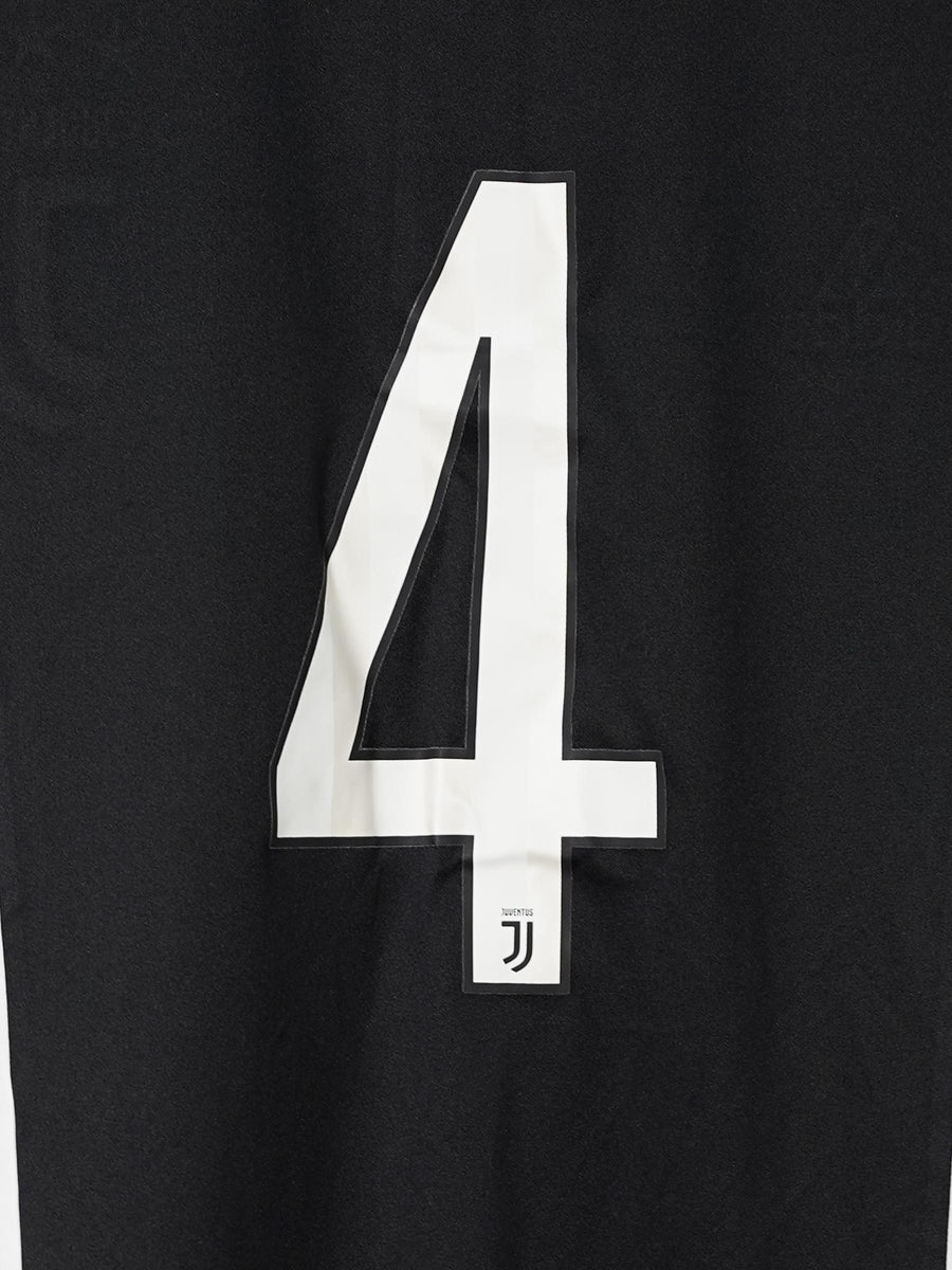 Juventus Home Shirt 2017/18 4 (XL Kids)