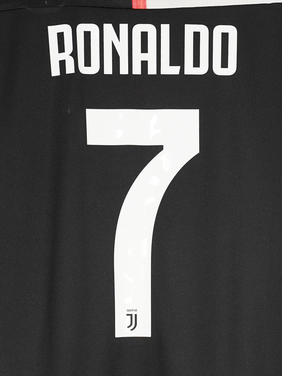 Juventus Home Shirt 2019/20 BNWT Ronaldo 7 (M)