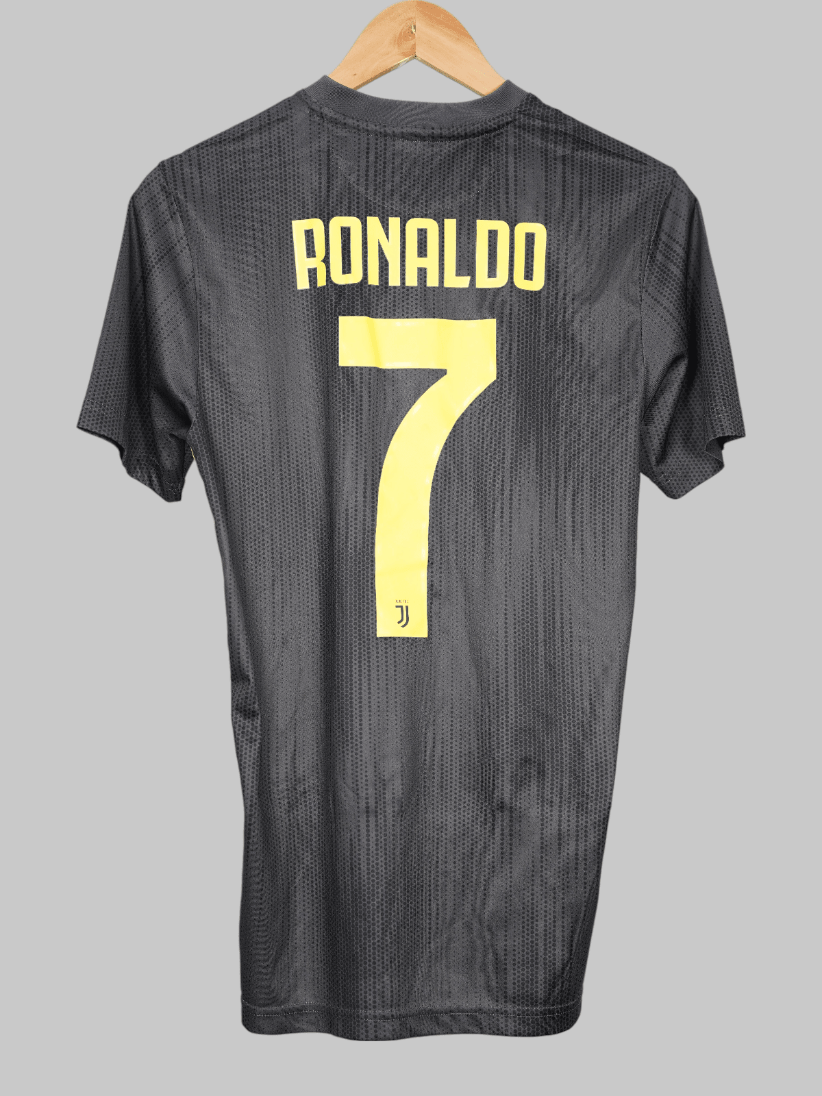 2018/19 Juventus Ronaldo #7 Third Shirt (S) Adidas – First11