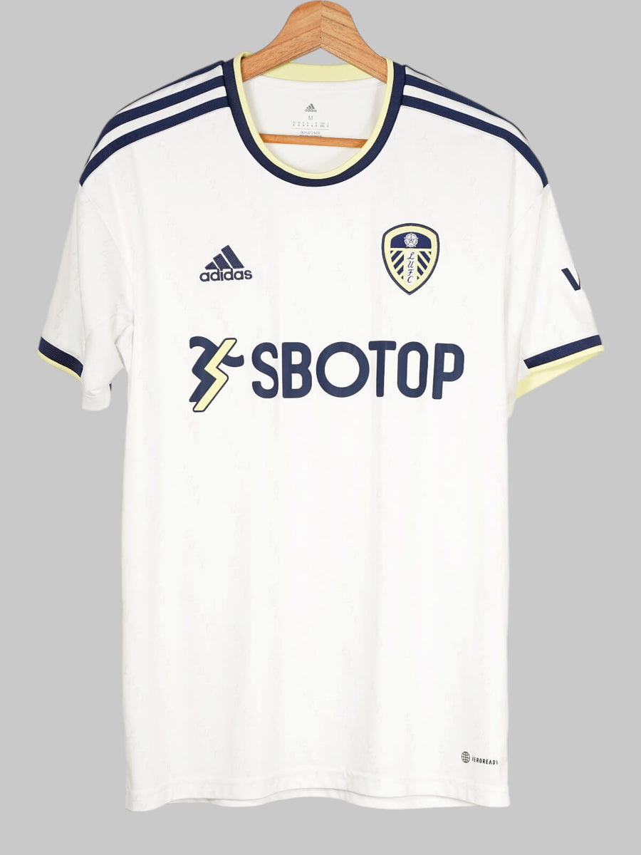Leeds United Home Shirt 2022/23 (M)