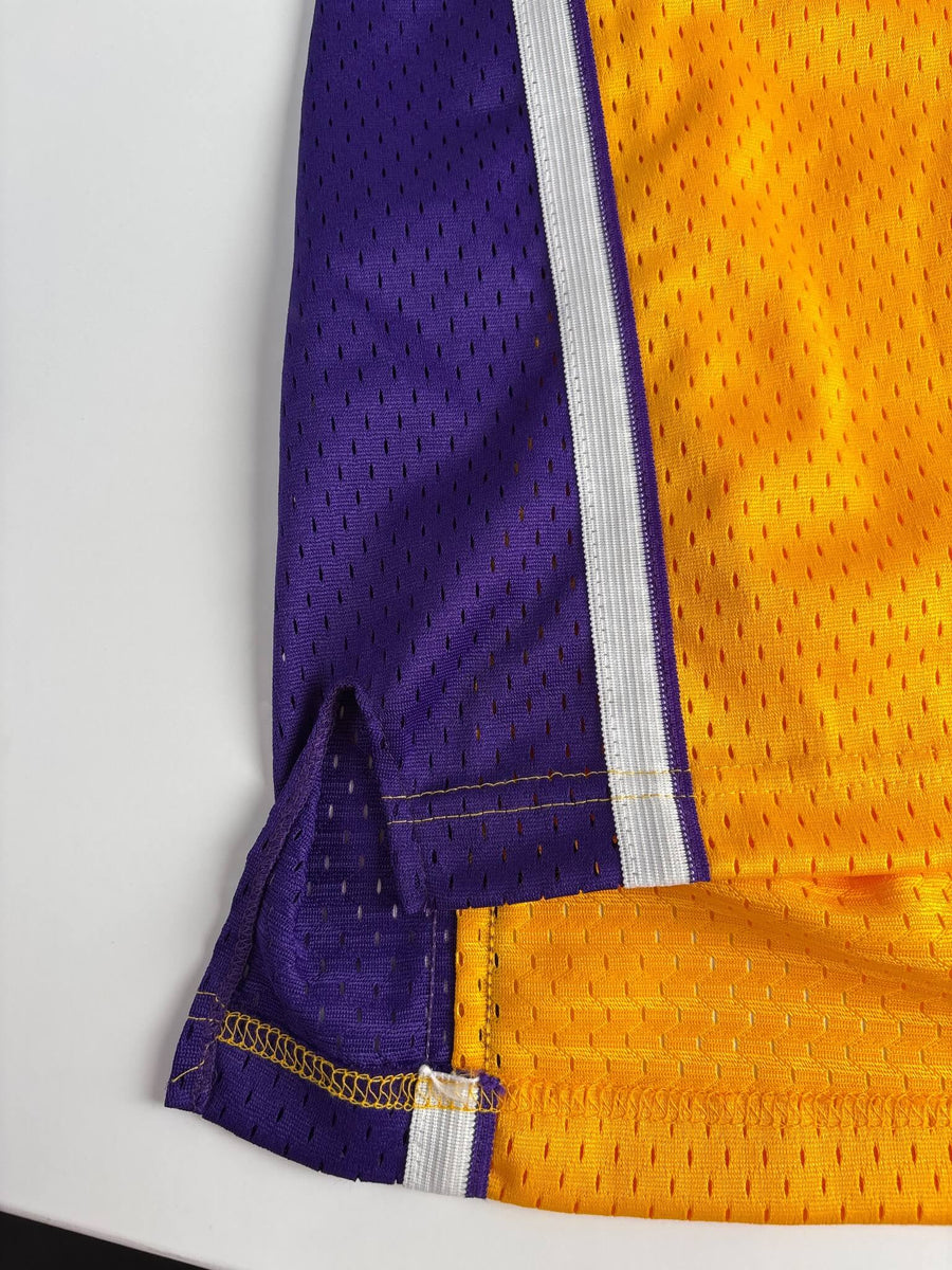 Los Angeles Lakers Swingman Basketball Home Jersey 2006-10 Bryant 24 BNWT (M)