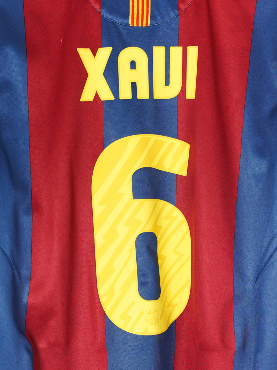 2010/11 Barcelona Xavi #6 Home Shirt (M)