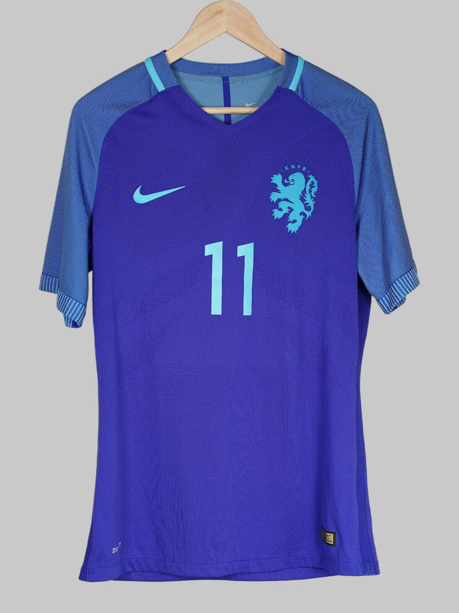 Netherlands Away Shirt 2016/17 Player Issue Robben 11 (L)