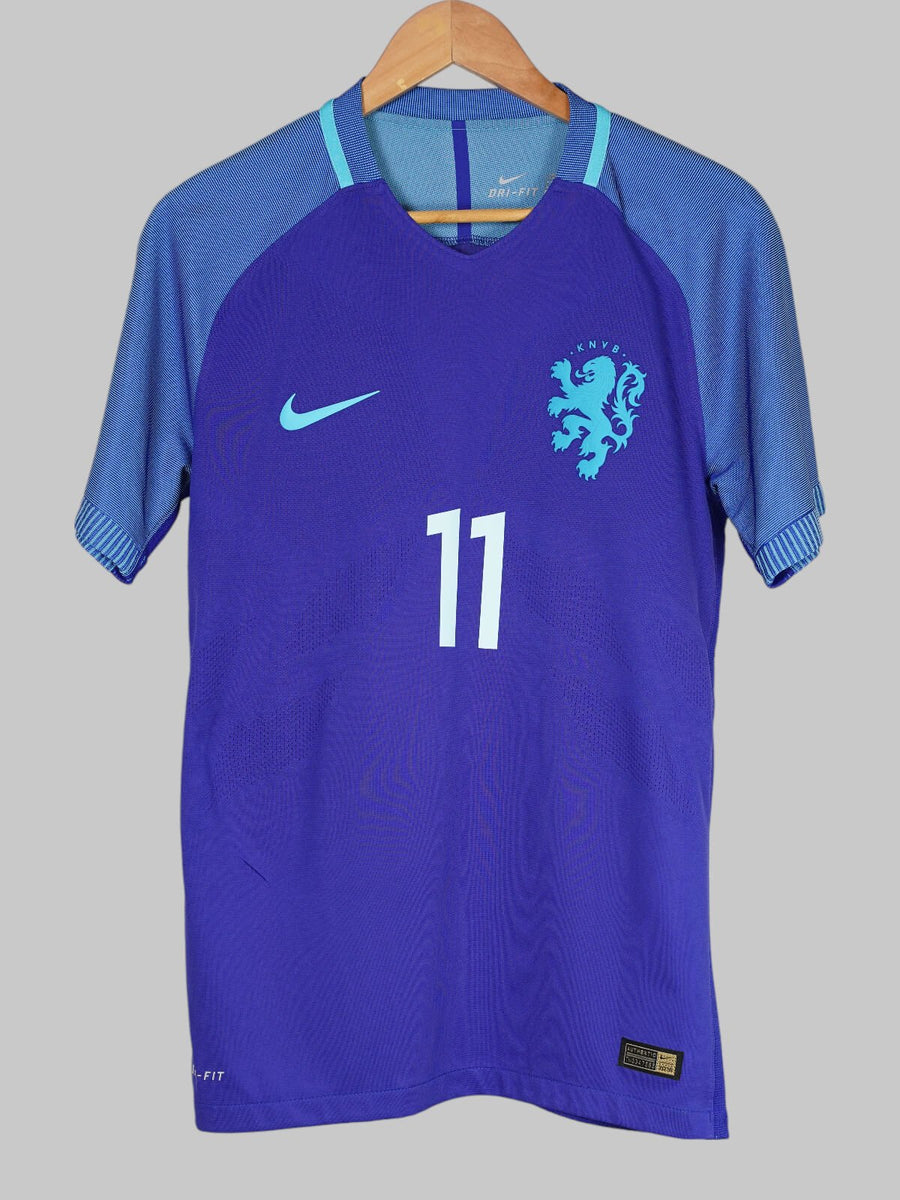 Netherlands Away Shirt 2016/17 Player Issue Robben 11 (M)