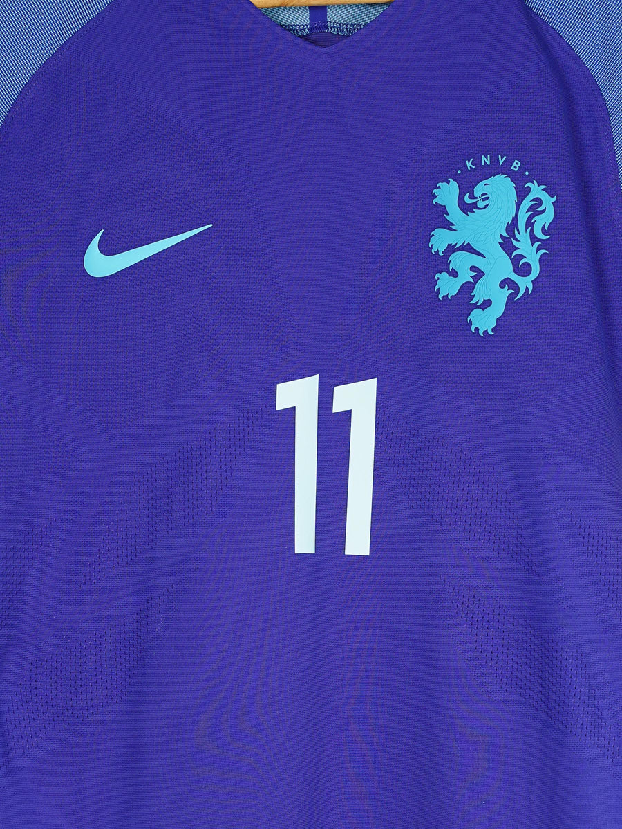 Netherlands Away Shirt 2016/17 Player Issue Robben 11 (M)