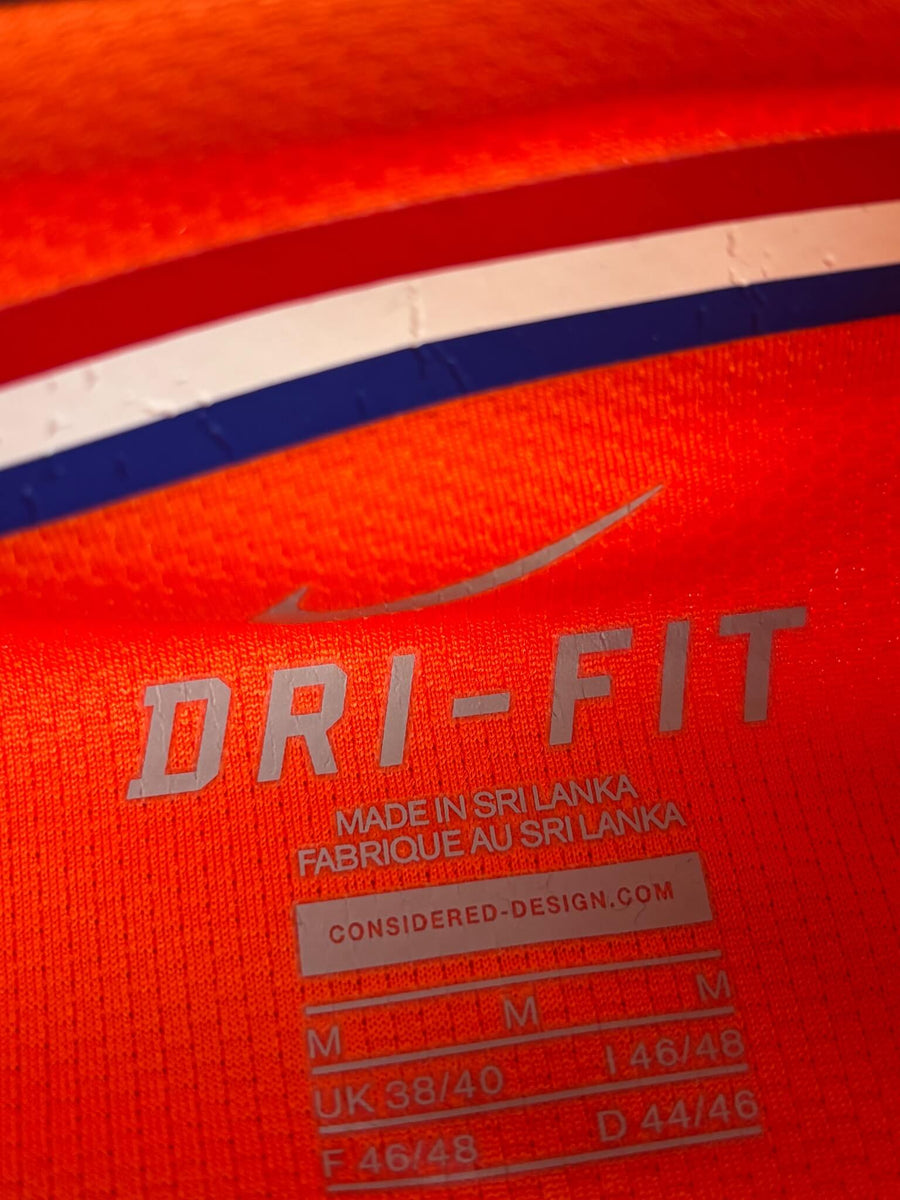 Netherlands Home Shirt 2010/11 Robben 11 (M)