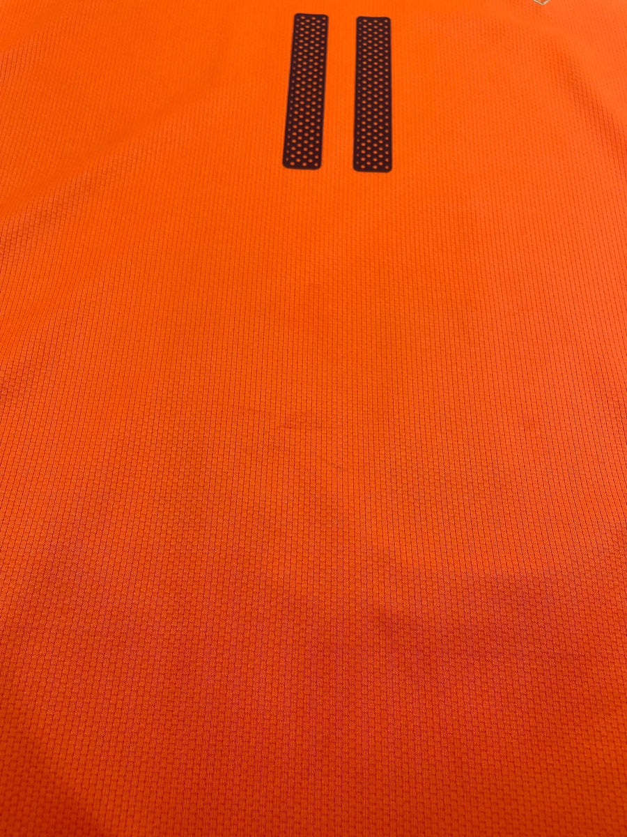 Netherlands Home Shirt 2010/11 Robben 11 (M)
