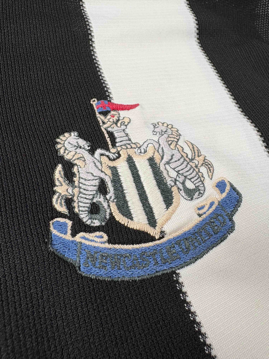 Newcastle United Home Shirt 1995-97 Shearer 9 (L)