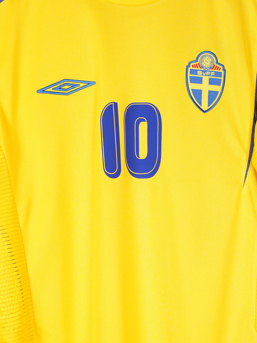 2006/7 Sweden Ibrahimovic #10 Home Shirt (L)
