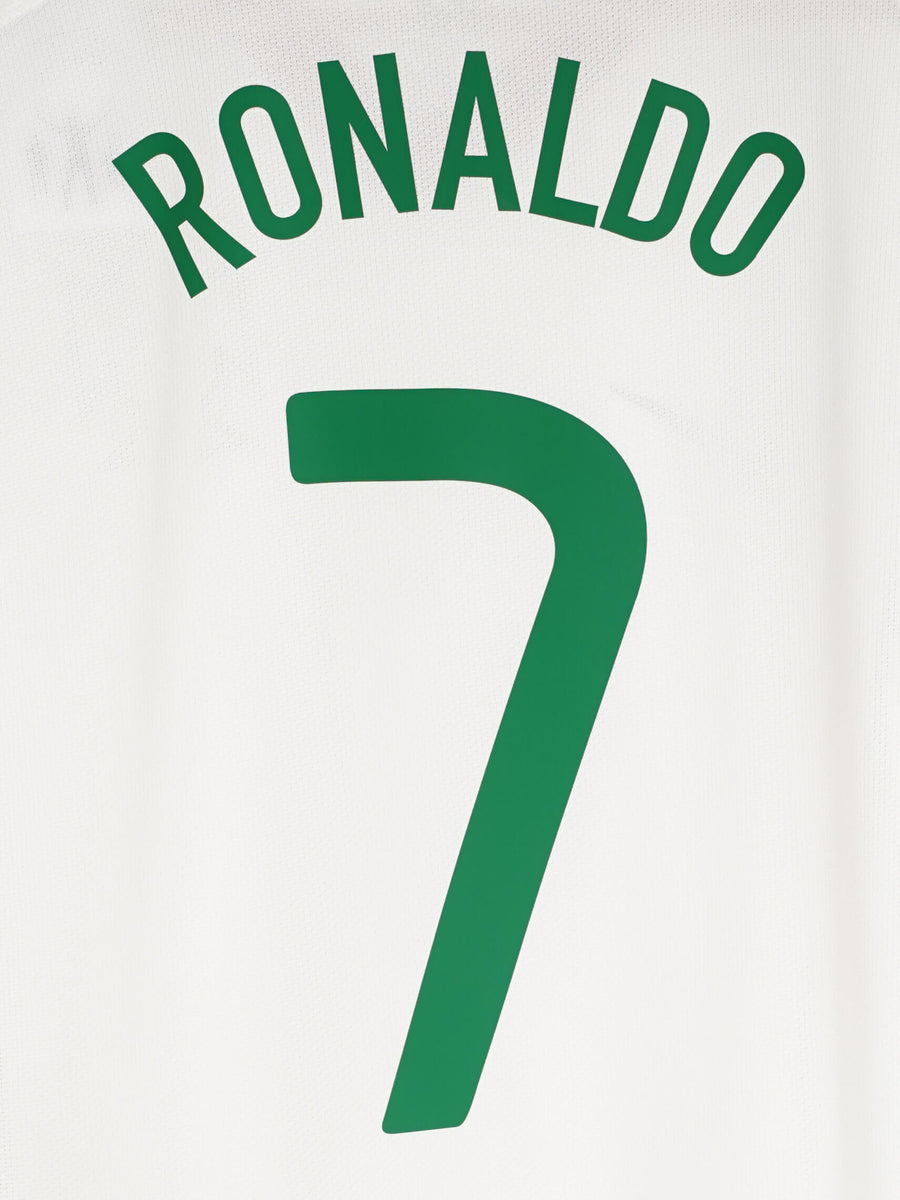 Portugal Away Shirt 2008/10 Ronaldo 7 (XL)