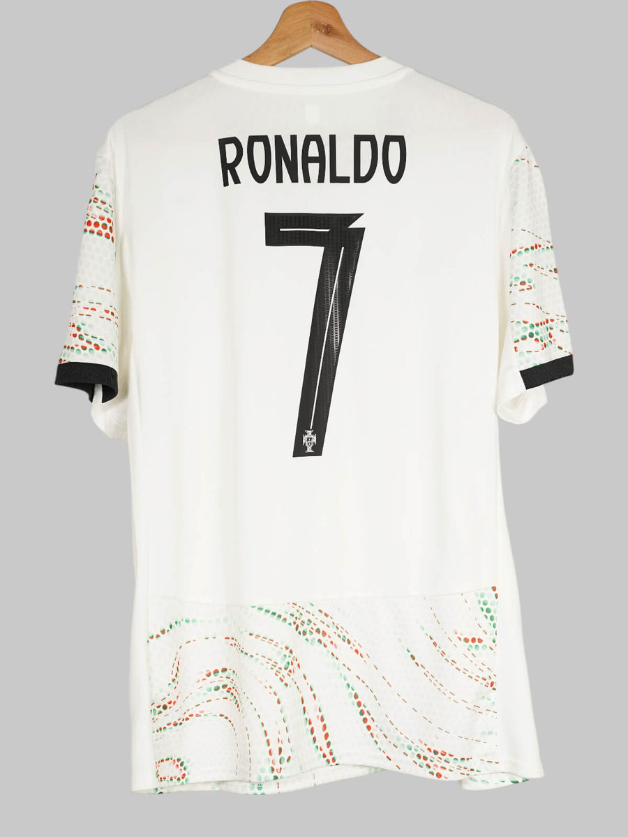 Portugal Away Shirt 2025/26 Ronaldo 7 (L)