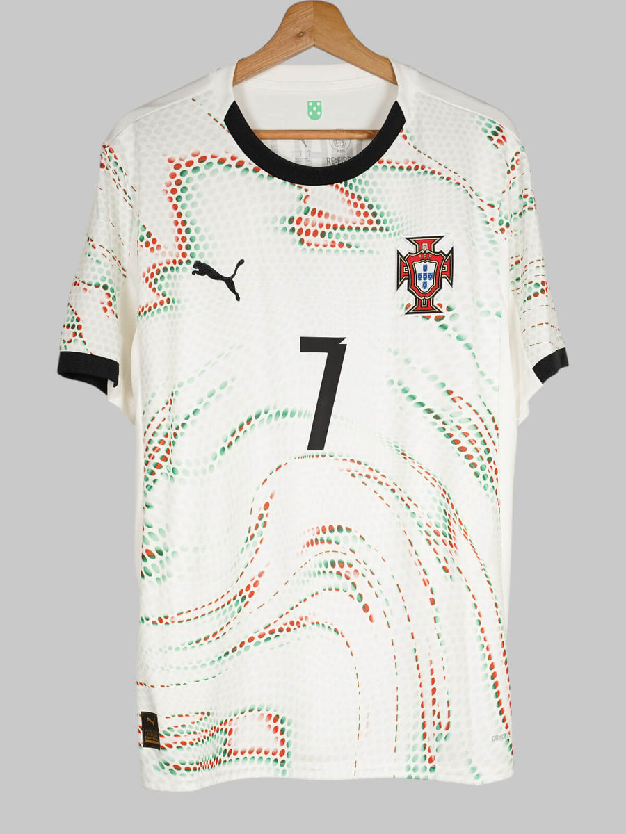 Portugal Away Shirt 2025/26 Ronaldo 7 (L)
