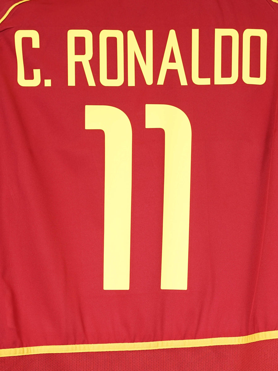 Portugal Home Shirt 2002/3 C. Ronaldo 11 (XL)