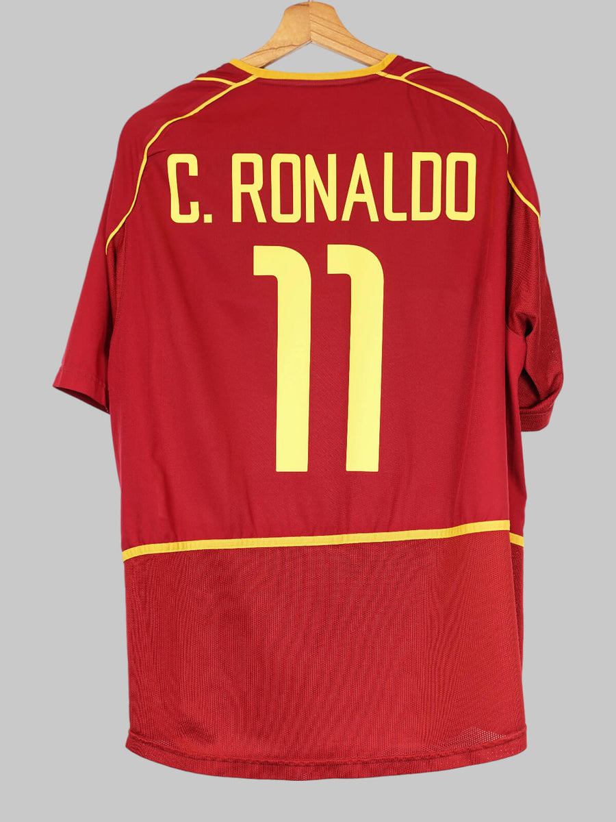 Portugal Home Shirt 2002/3 C. Ronaldo 11 (XL)