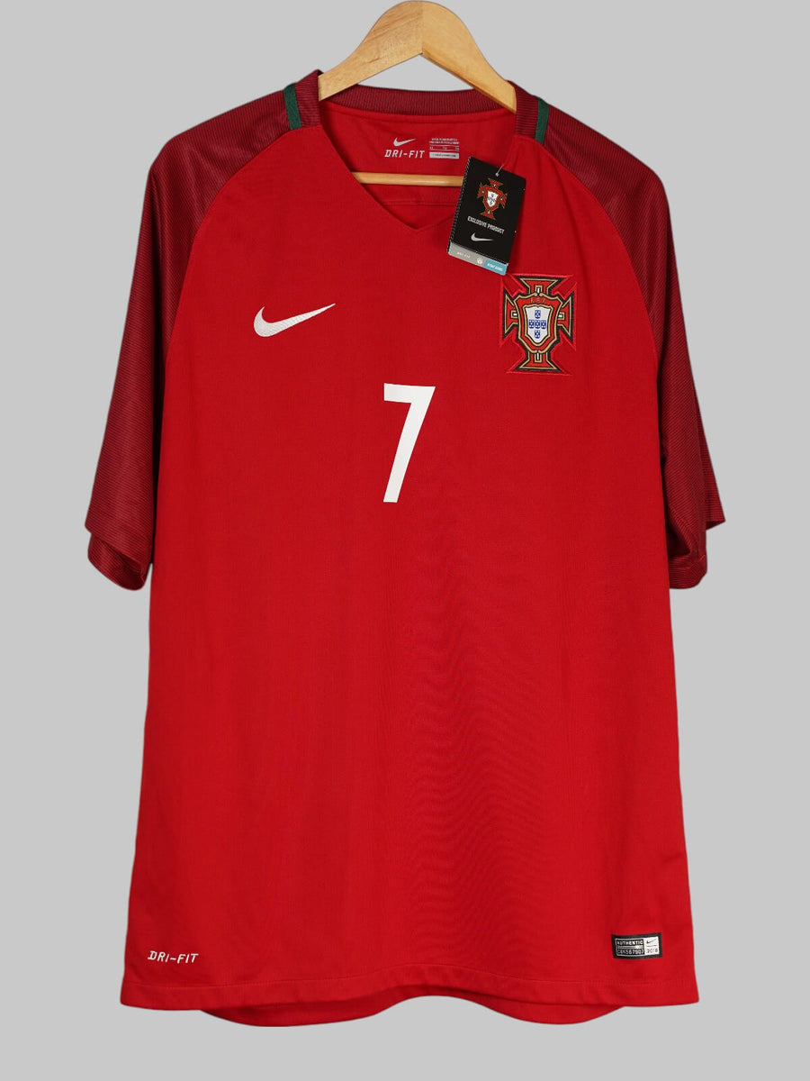 Portugal Home Shirt 2016/17 Ronaldo 7 BNWT (XL)