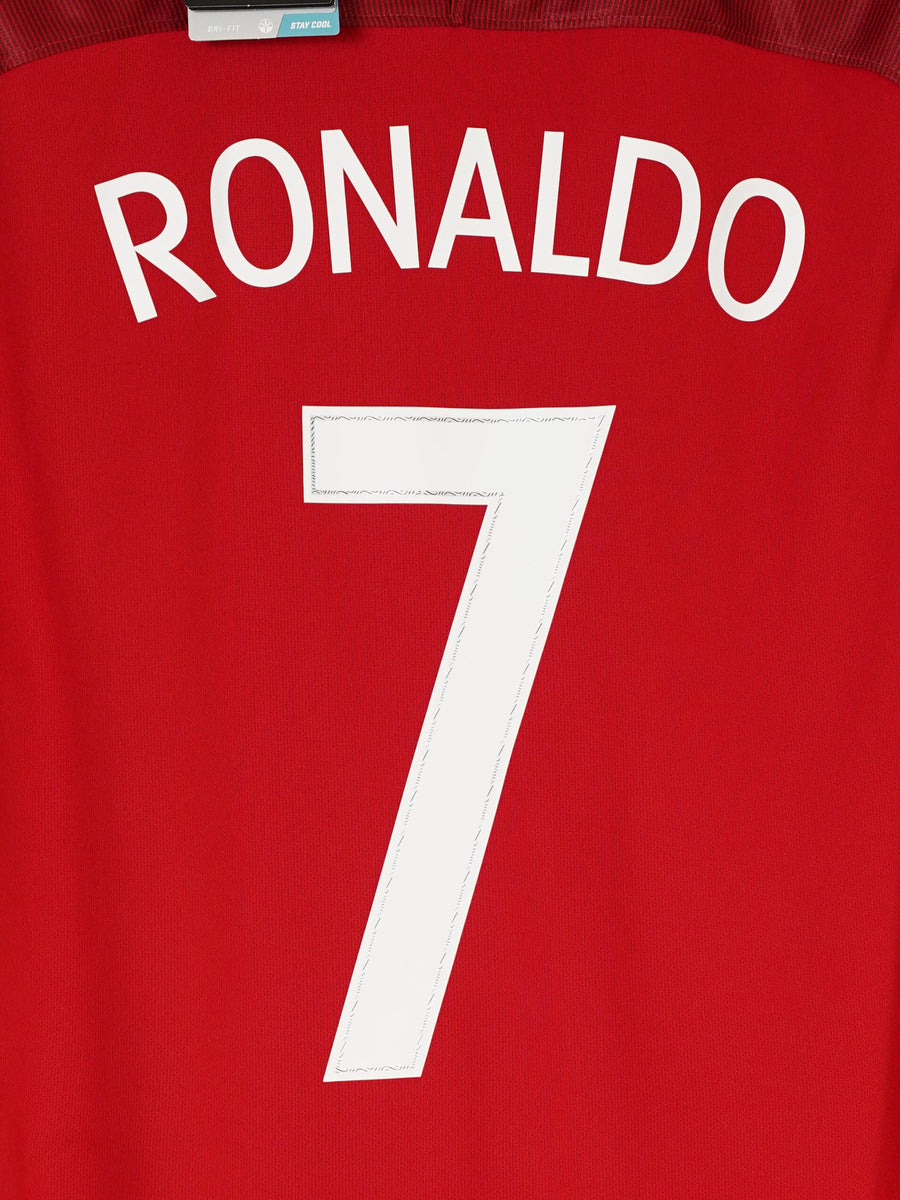 Portugal Home Shirt 2016/17 Ronaldo 7 BNWT (XL)