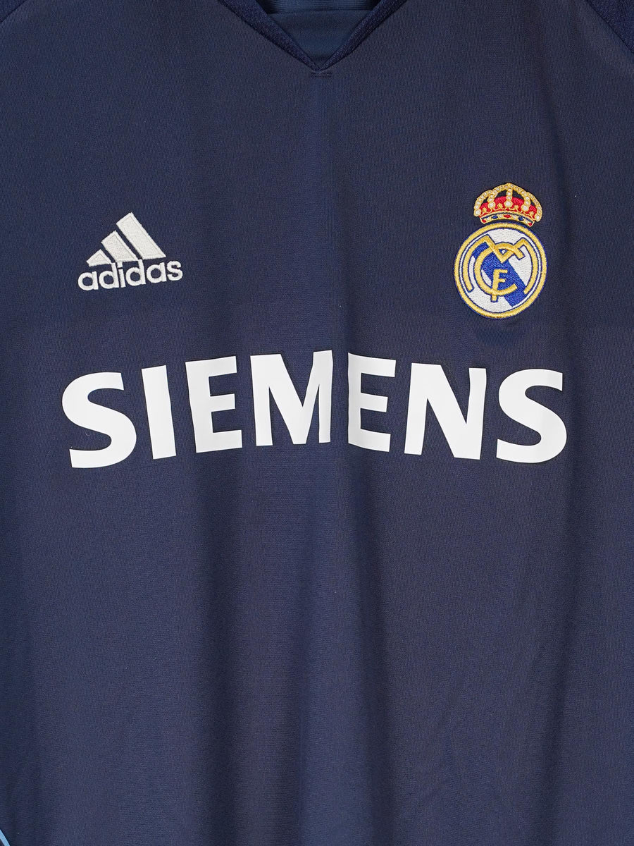 Real Madrid Away Shirt 2005/6 R. Carlos 3 (XL)