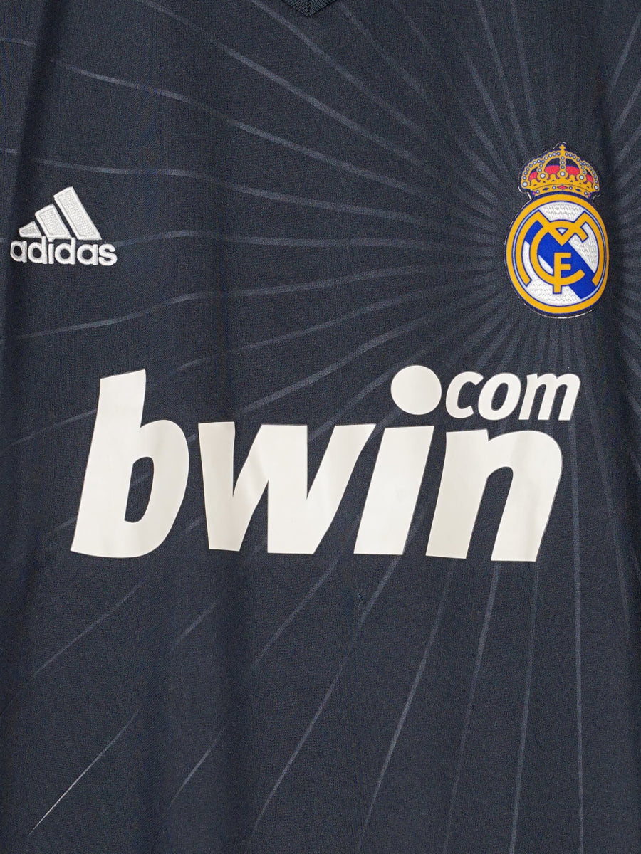 Real Madrid Away Shirt 2010/11 Ronaldo #7 (XL)