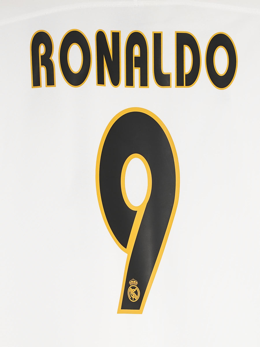 Real Madrid Home Shirt 2003/4 Ronaldo 9 (XL)