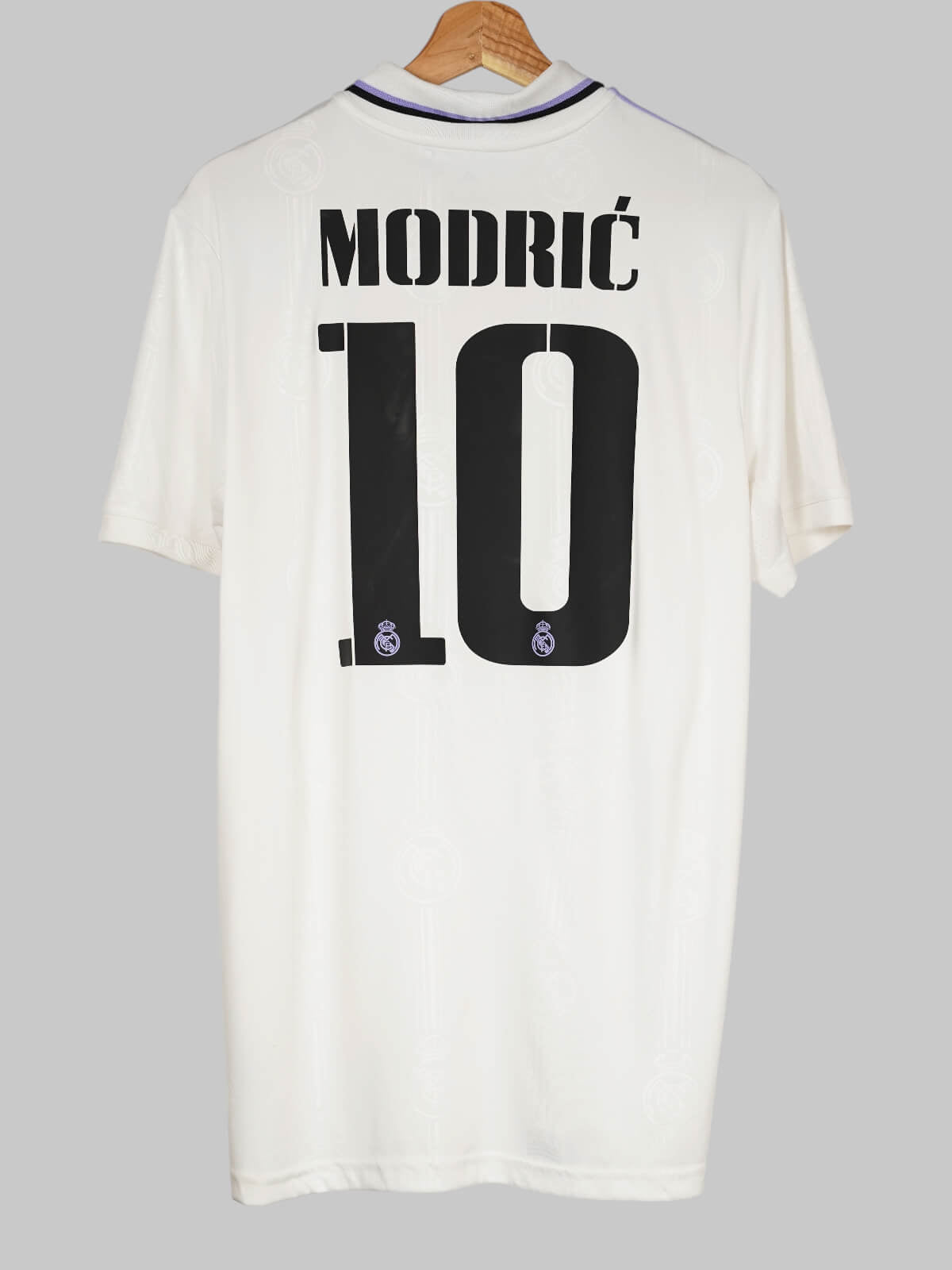 10 Jersey Modric T Shirt 2018/19 CROATIA MODRIC #10 HOME SHIRT (XL
