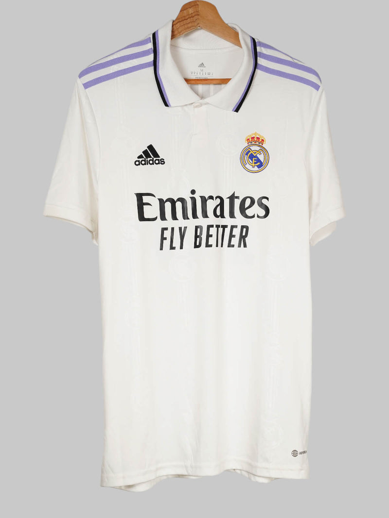 Real Madrid Home Shirt 2022/23 Modric 10 (M)
